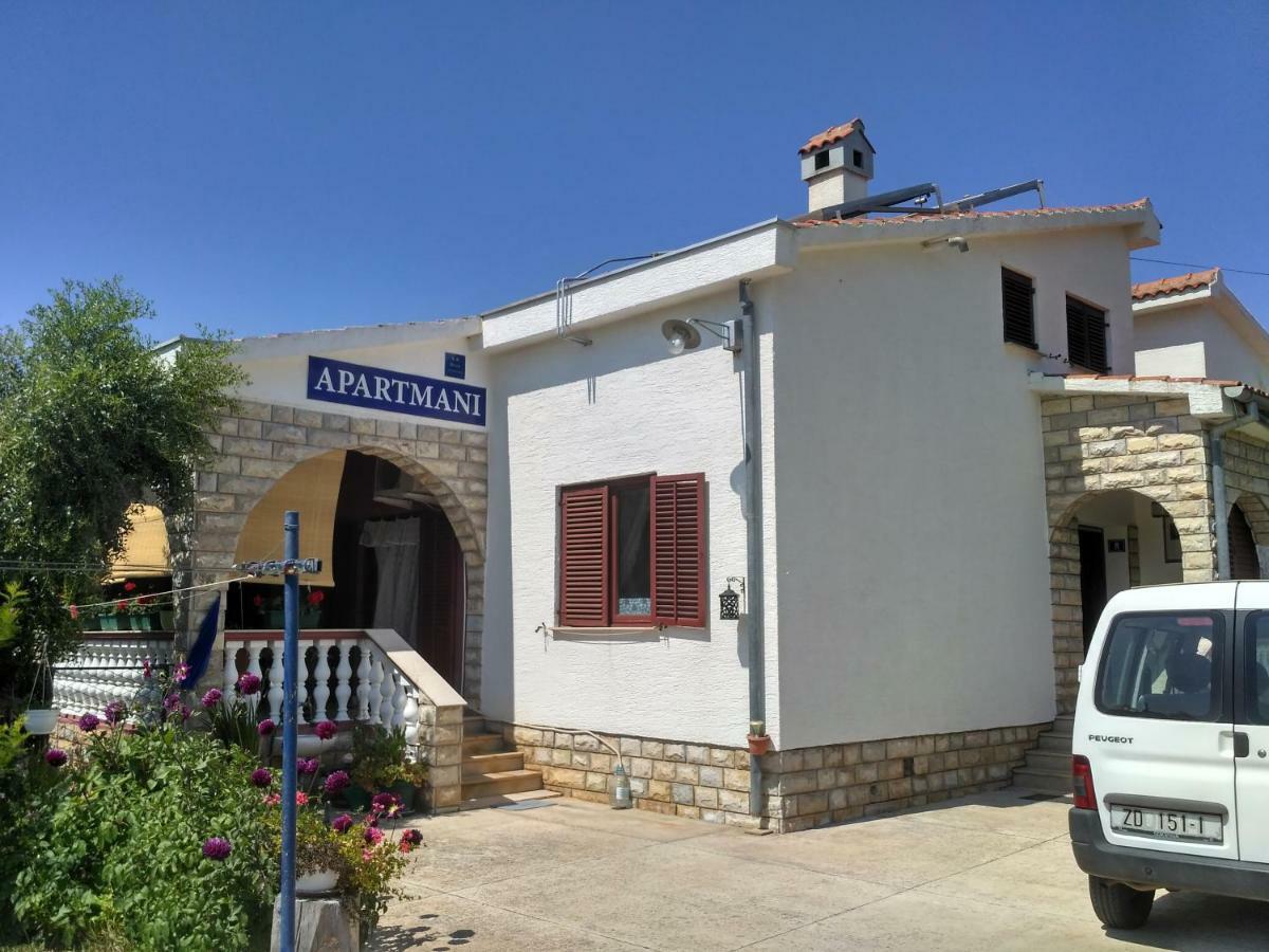 Apartmani Tonica Sukošan Esterno foto
